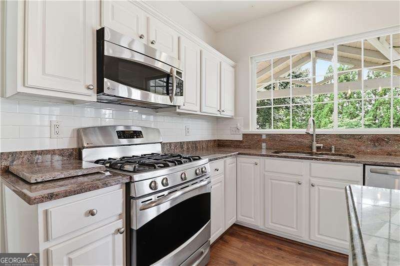 703 Bloomingdale Court Woodstock - Photo 12