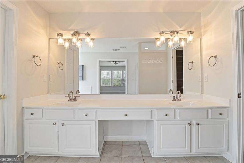 703 Bloomingdale Court Woodstock - Photo 30