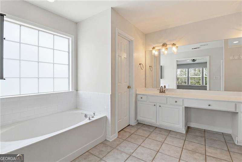 703 Bloomingdale Court Woodstock - Photo 31