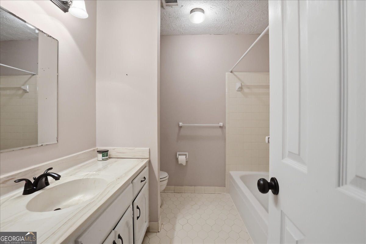 713 Chesterfield Drive Lawrenceville - Photo 59