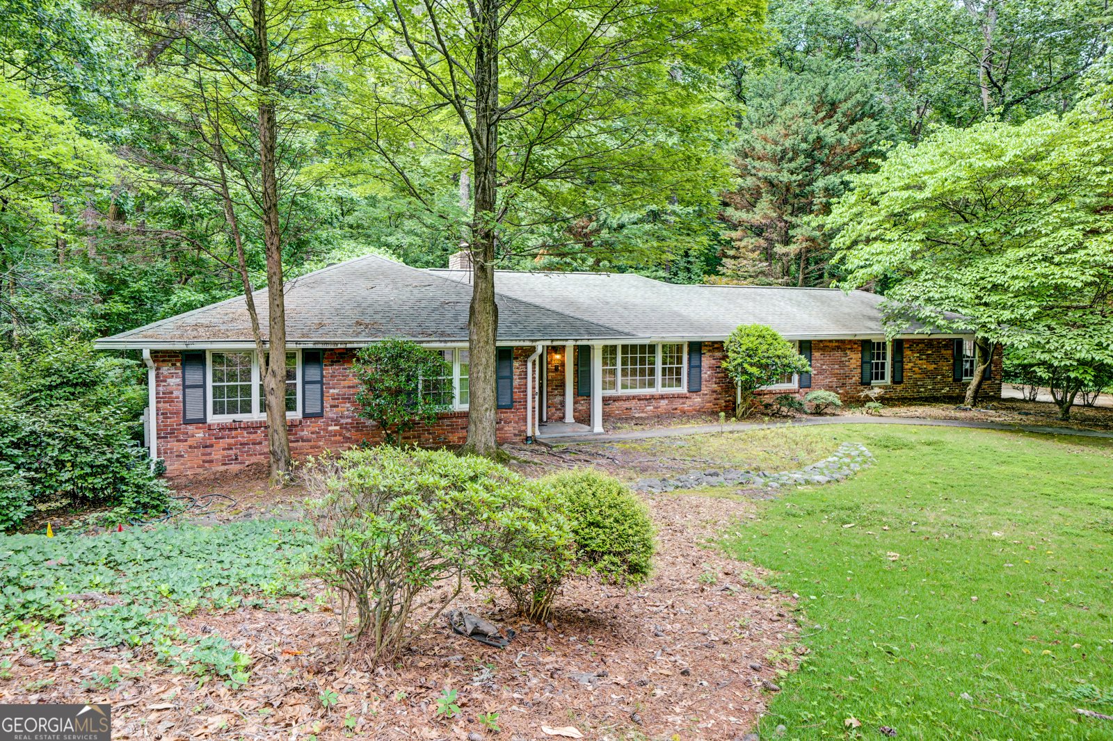 105 Stewart Drive Sandy Springs - main photo