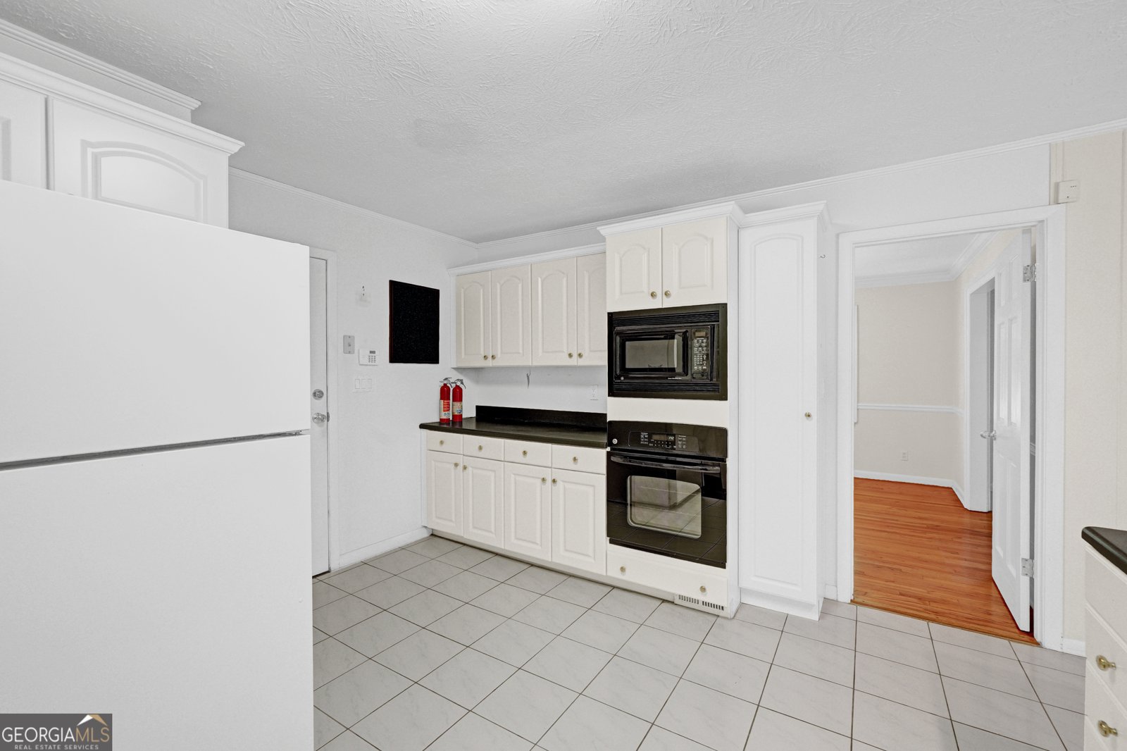 105 Stewart Drive Sandy Springs - Photo 8