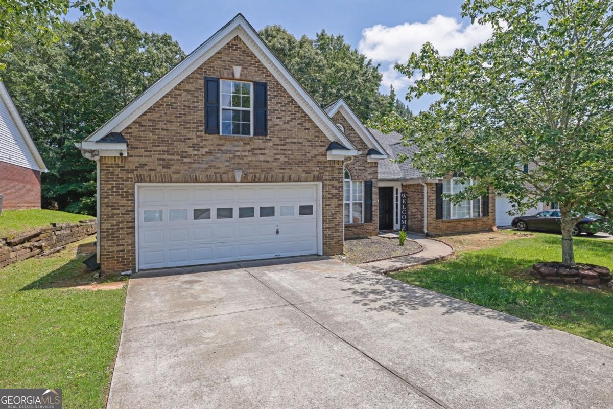 135 Chandler Ridge Lane Lawrenceville - main photo