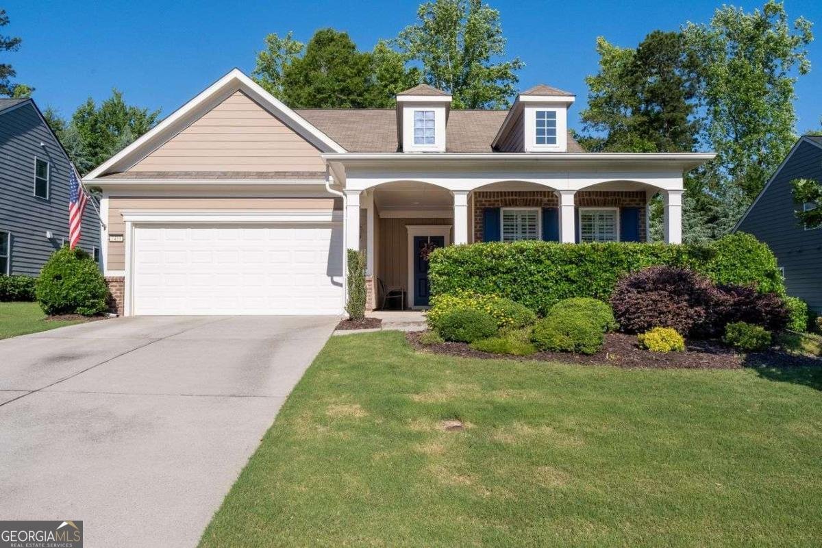 7455 Ashford Manor Way Cumming - main photo