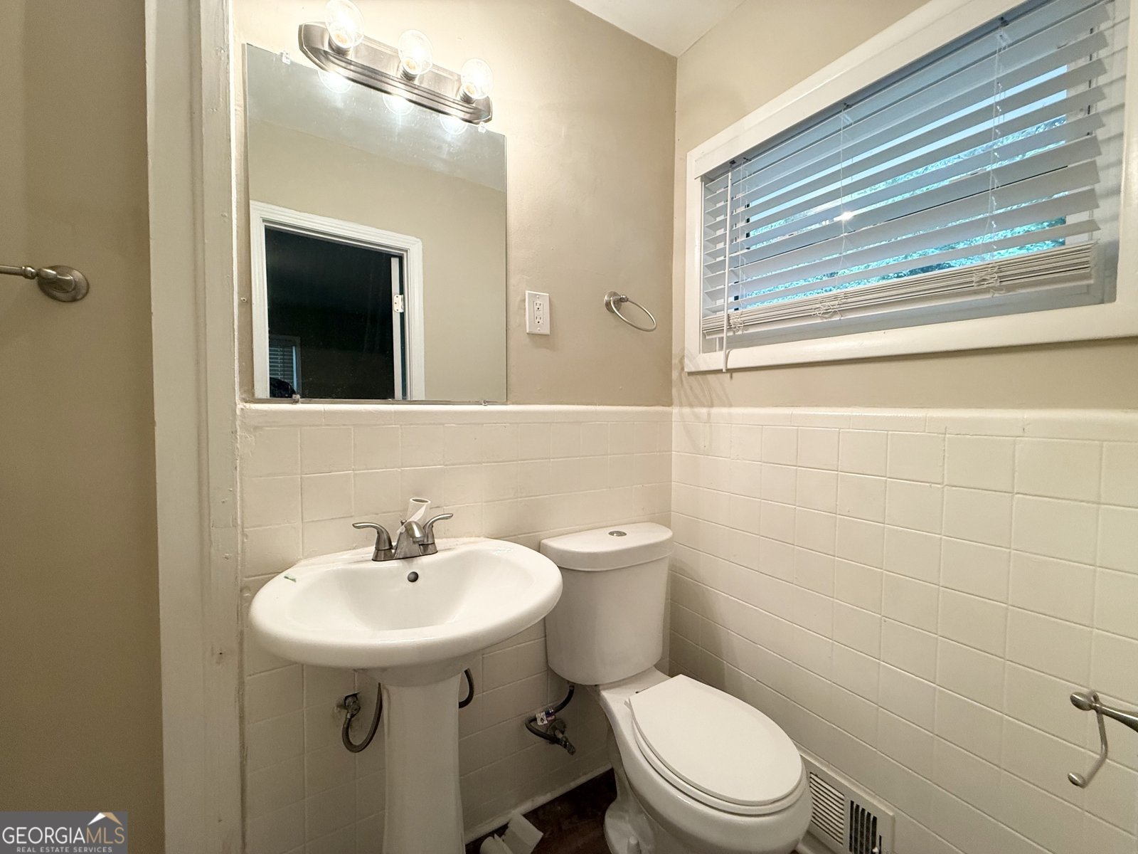 2755 Rockcliff Road Atlanta - Photo 7
