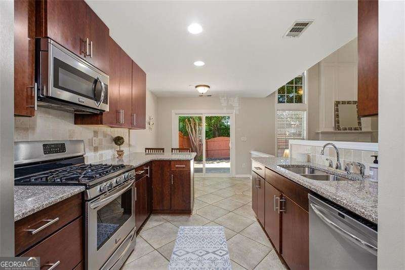 5068 Bright Hampton Drive Atlanta - Photo 9