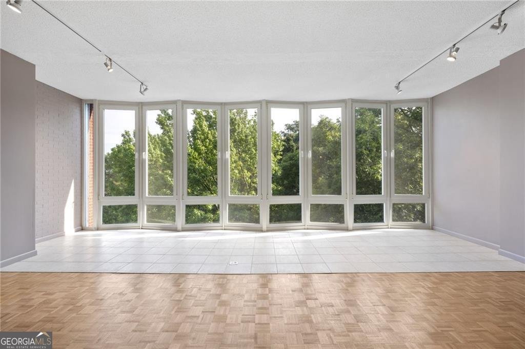 3060 Pharr Court Atlanta - Photo 11