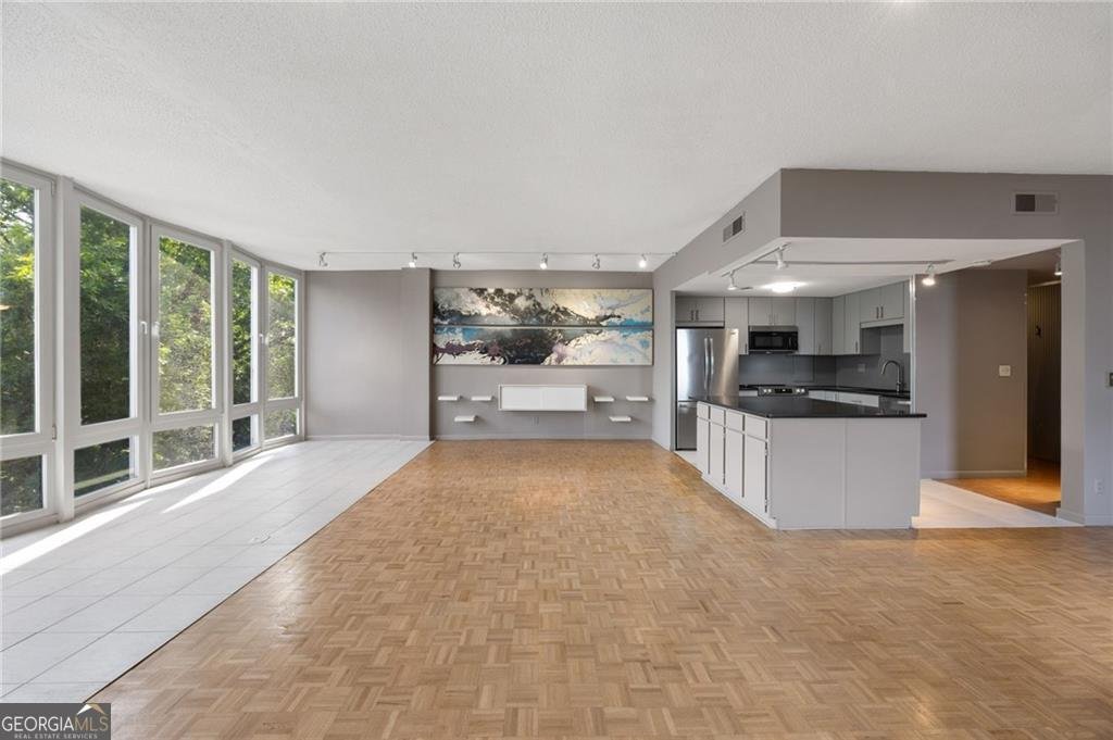3060 Pharr Court Atlanta - Photo 7