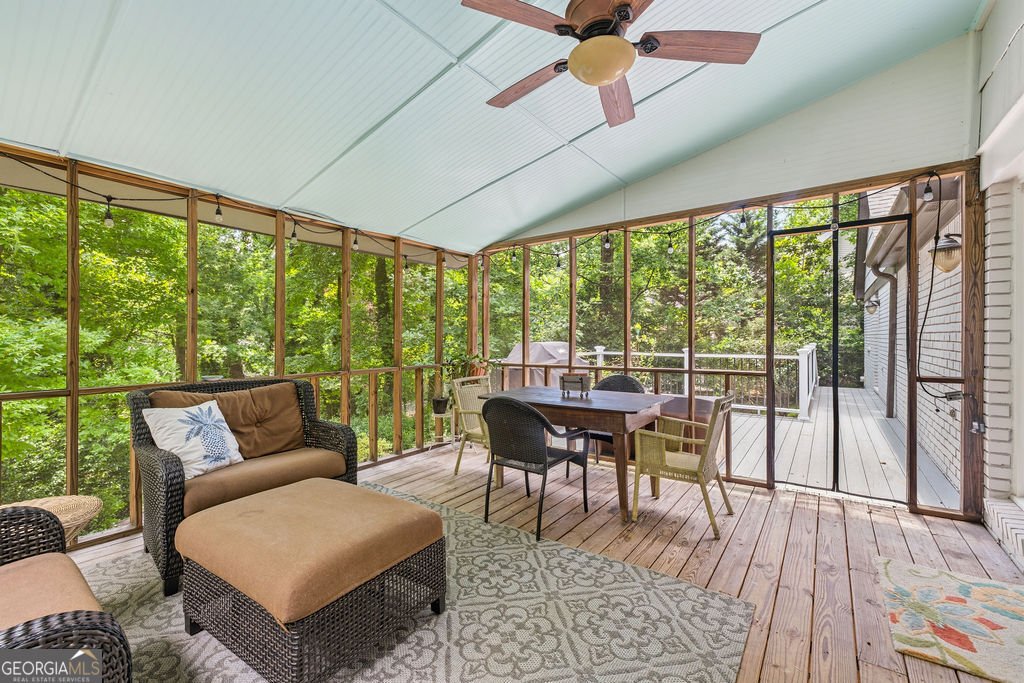 6965 Hunters Branch Drive Sandy Springs - Photo 16