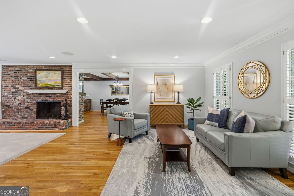 6965 Hunters Branch Drive Sandy Springs - Photo 7