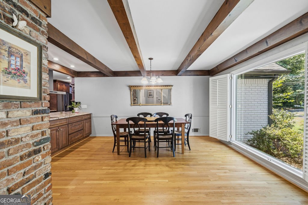 6965 Hunters Branch Drive Sandy Springs - Photo 9