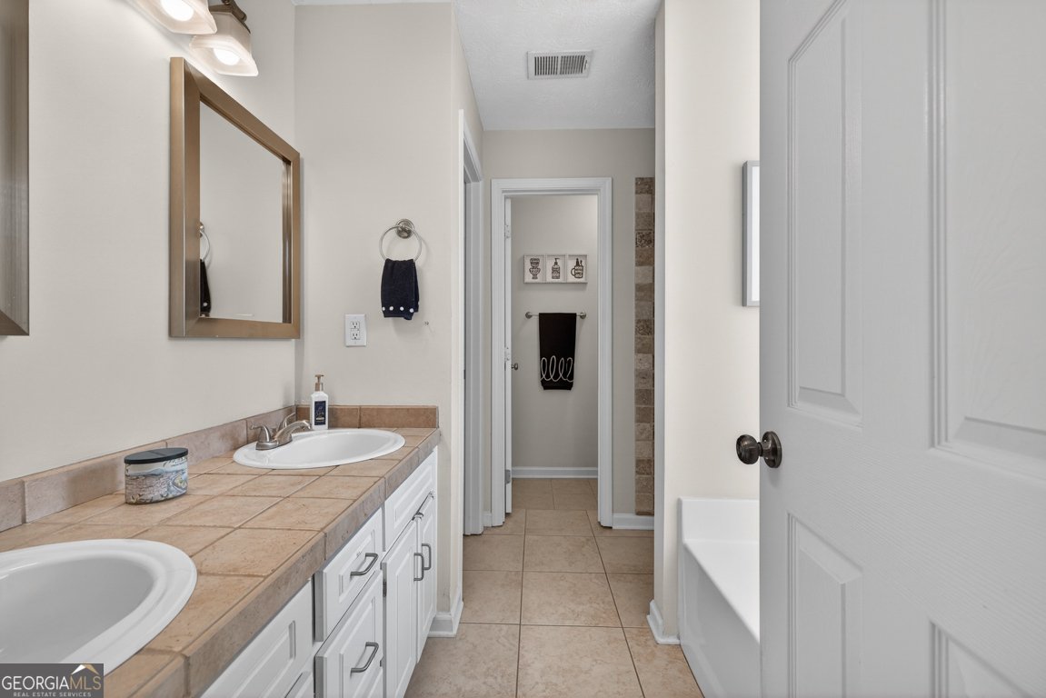 1530 Summer Lake Terrace Loganville - Photo 34
