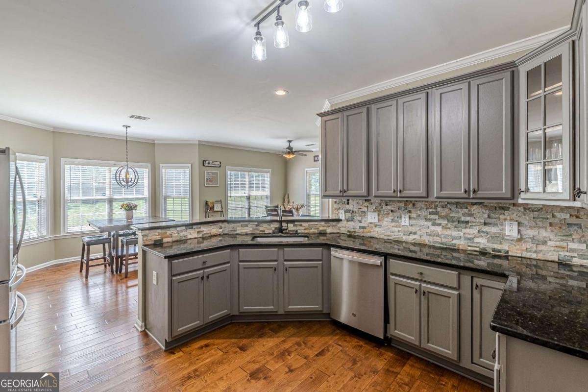 130 Victor Lane Fayetteville - Photo 9