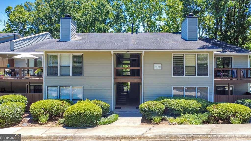 513 Park Ridge Circle Marietta - main photo