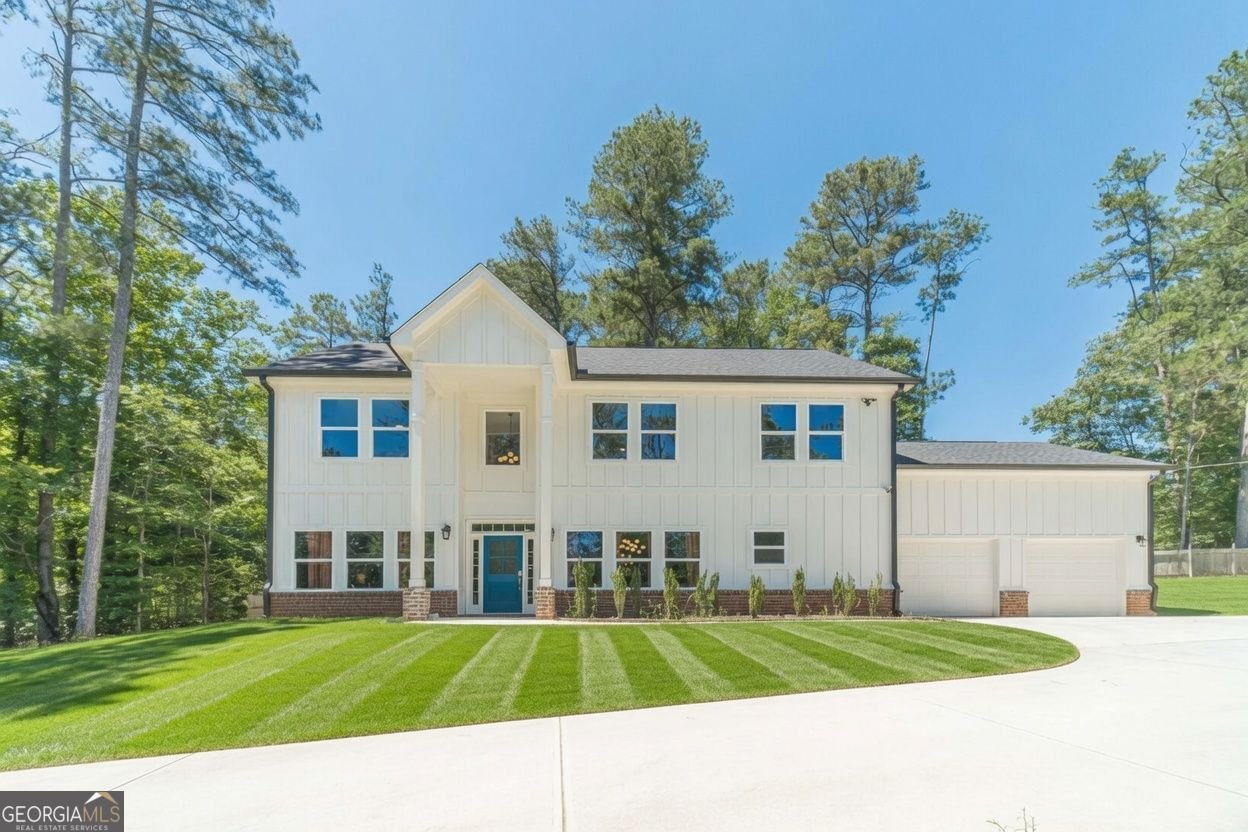 2921 Lee Road Snellville - main photo
