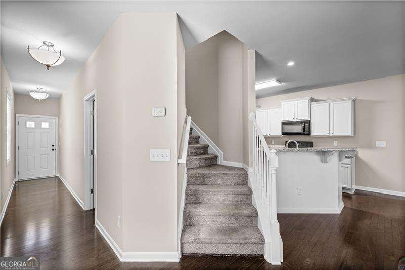 248 Bobbie Way Woodstock - Photo 18