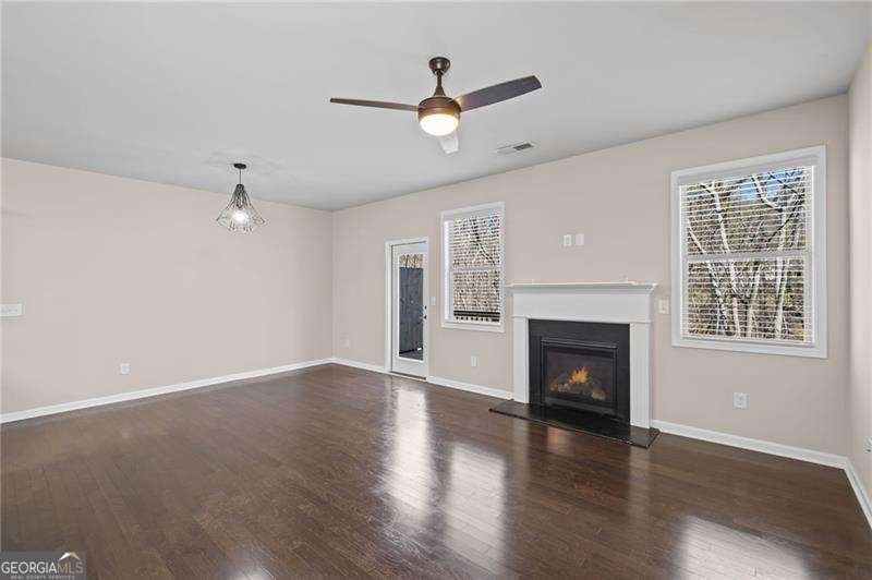248 Bobbie Way Woodstock - Photo 8