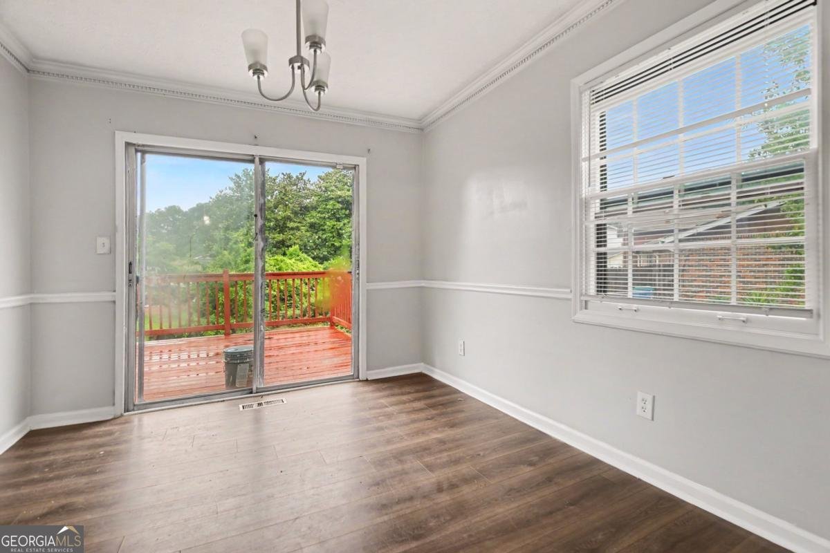 2120 Sandgate Circle Atlanta - Photo 12
