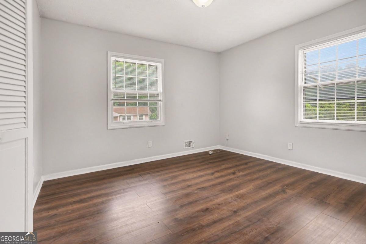 2120 Sandgate Circle Atlanta - Photo 18