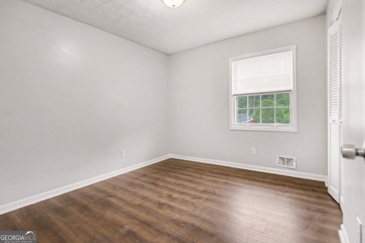 2120 Sandgate Circle Atlanta - Photo 19