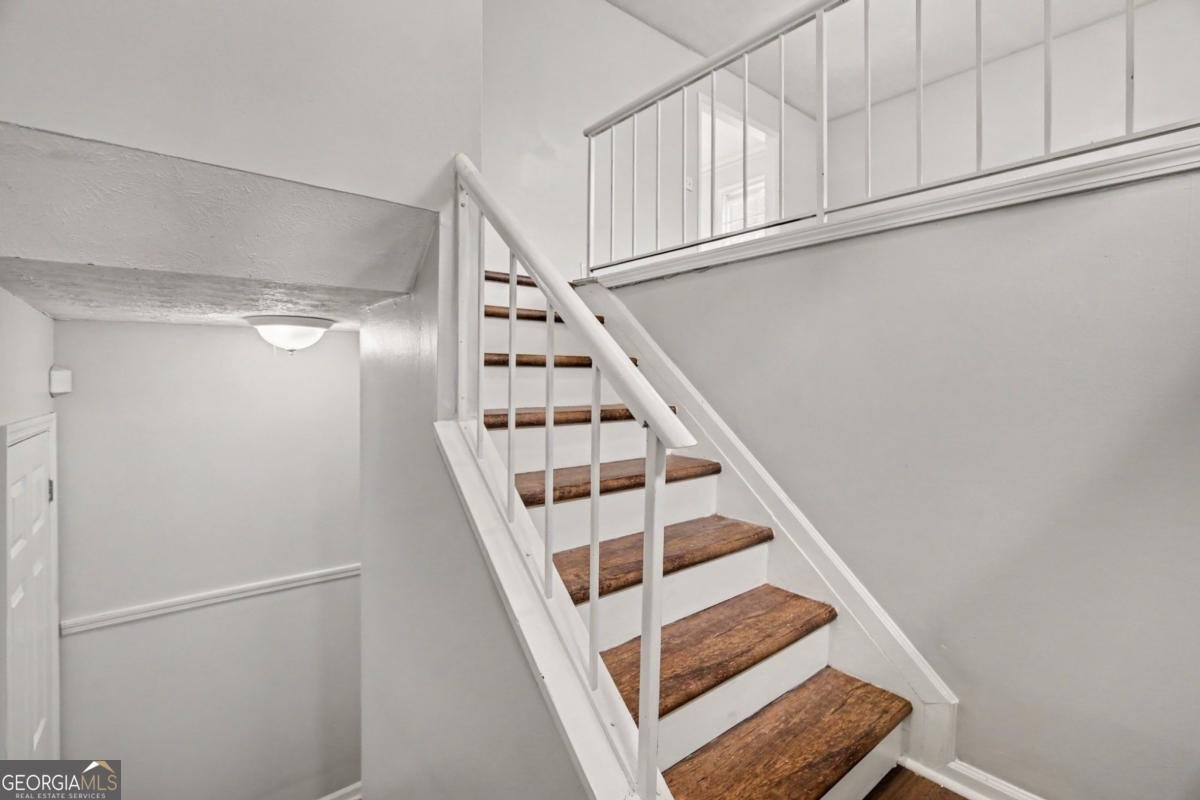 2120 Sandgate Circle Atlanta - Photo 8