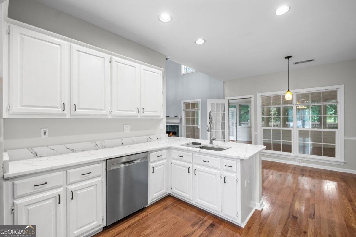 2660 Peregrine Court Suwanee - Photo 13