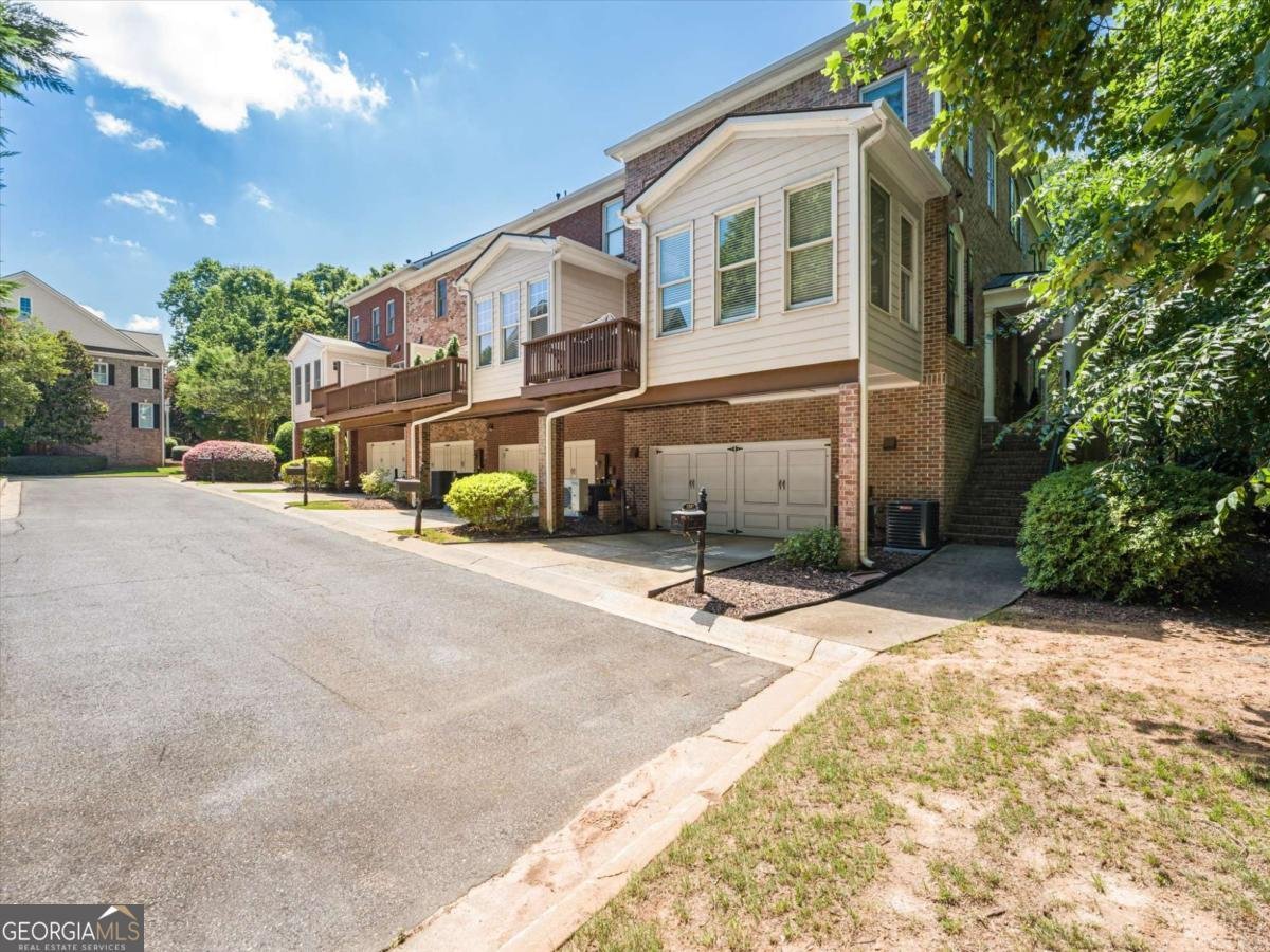 1207 New Haven Court Roswell - Photo 9