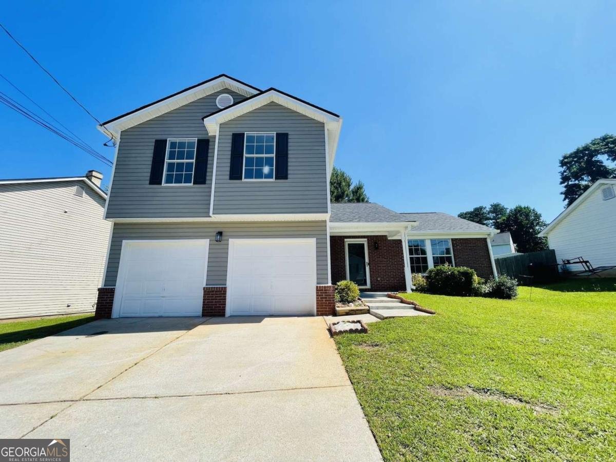 5912 Heritage Walk Lithonia - main photo