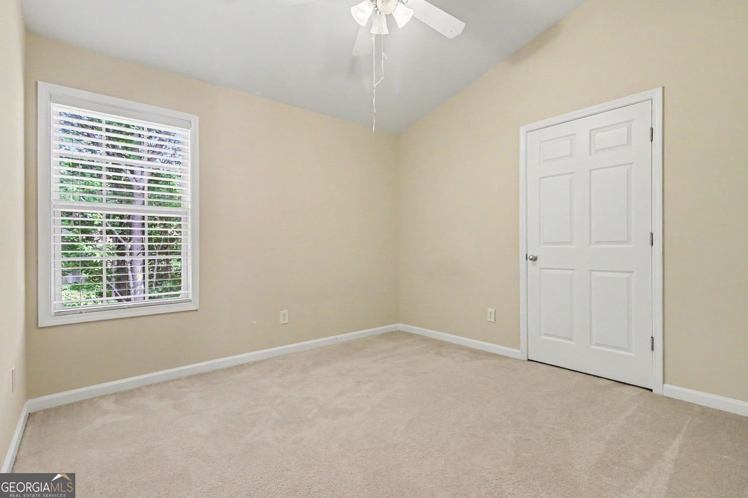 372 Creek Manor Suwanee - Photo 18