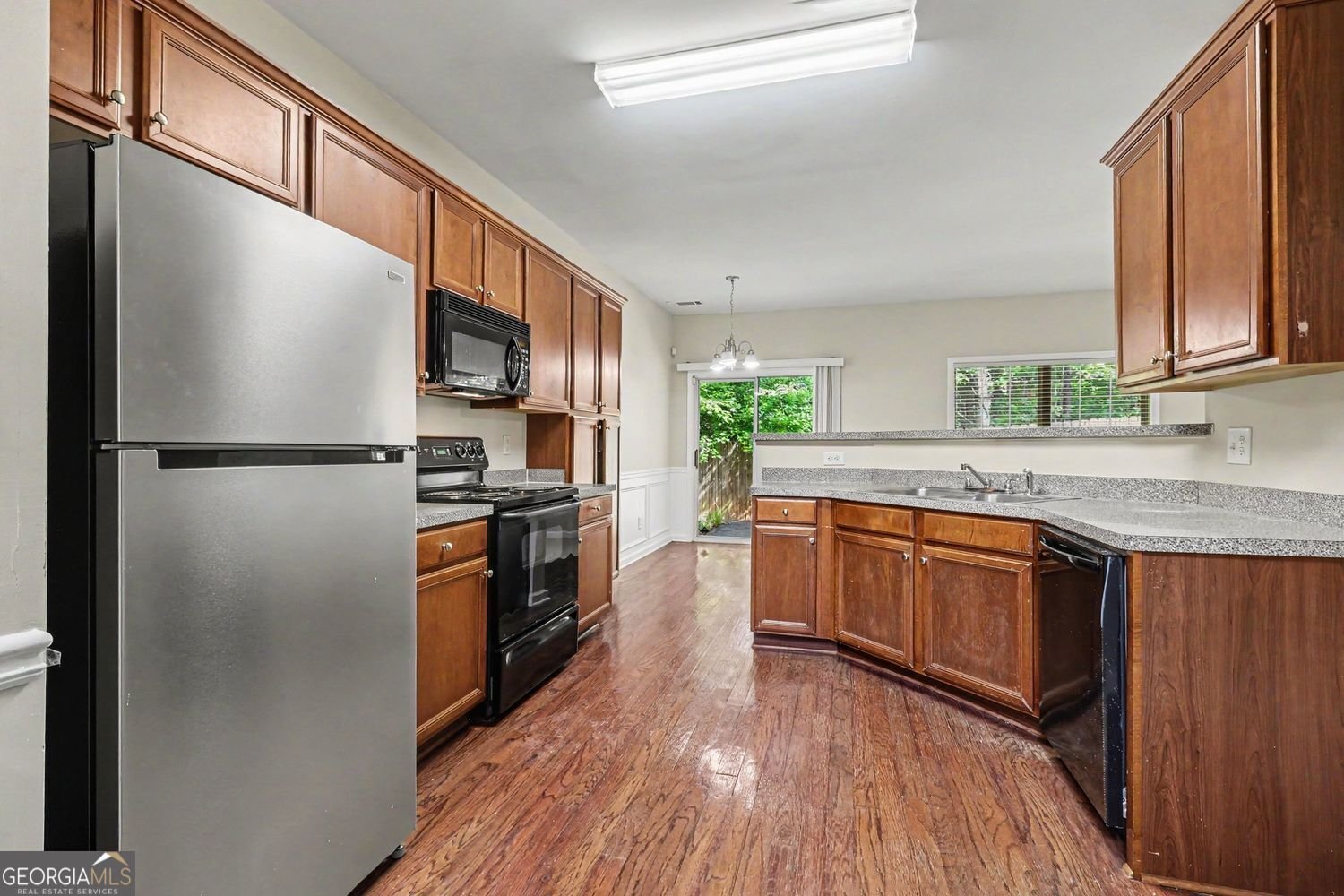 372 Creek Manor Suwanee - Photo 8
