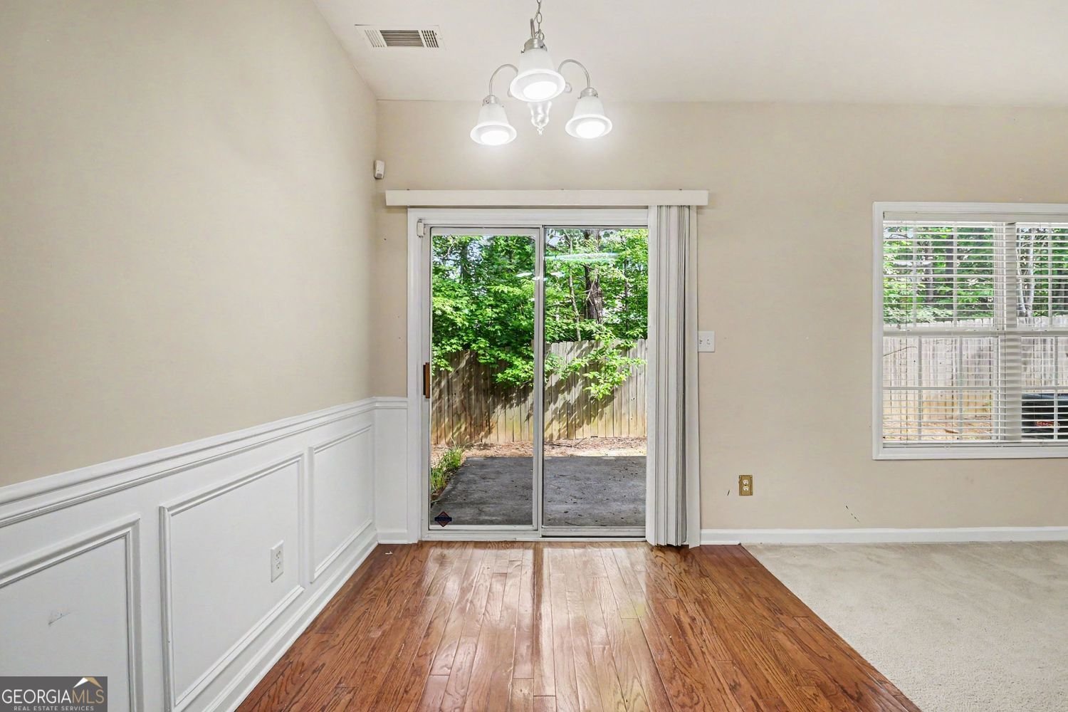 372 Creek Manor Suwanee - Photo 9