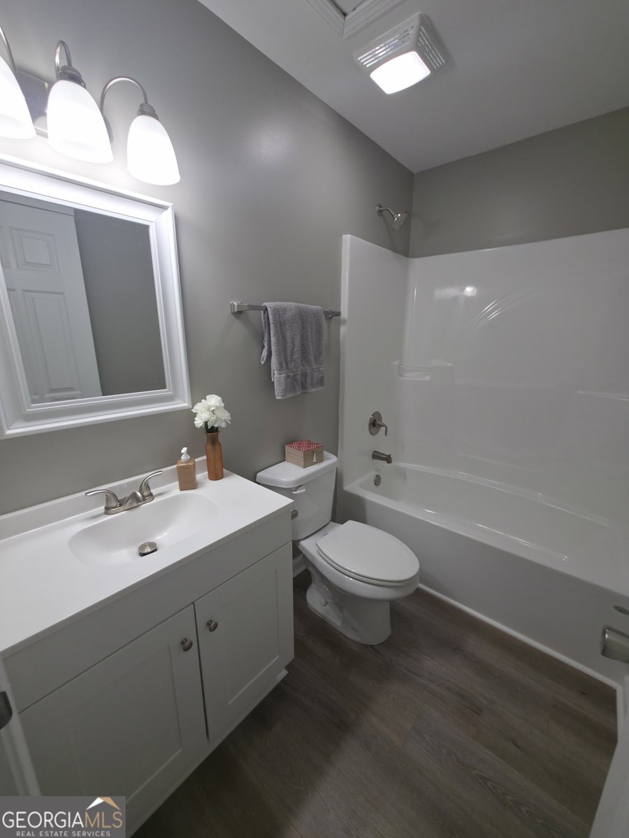 241 Charlotte Cir Statham - Photo 18
