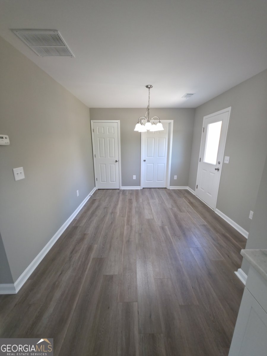 241 Charlotte Cir Statham - Photo 6