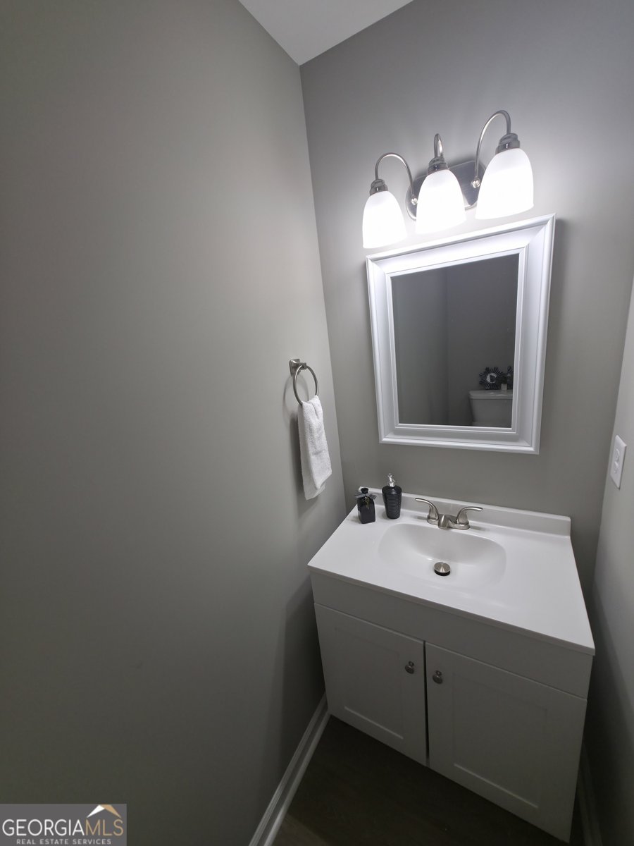 241 Charlotte Cir Statham - Photo 8