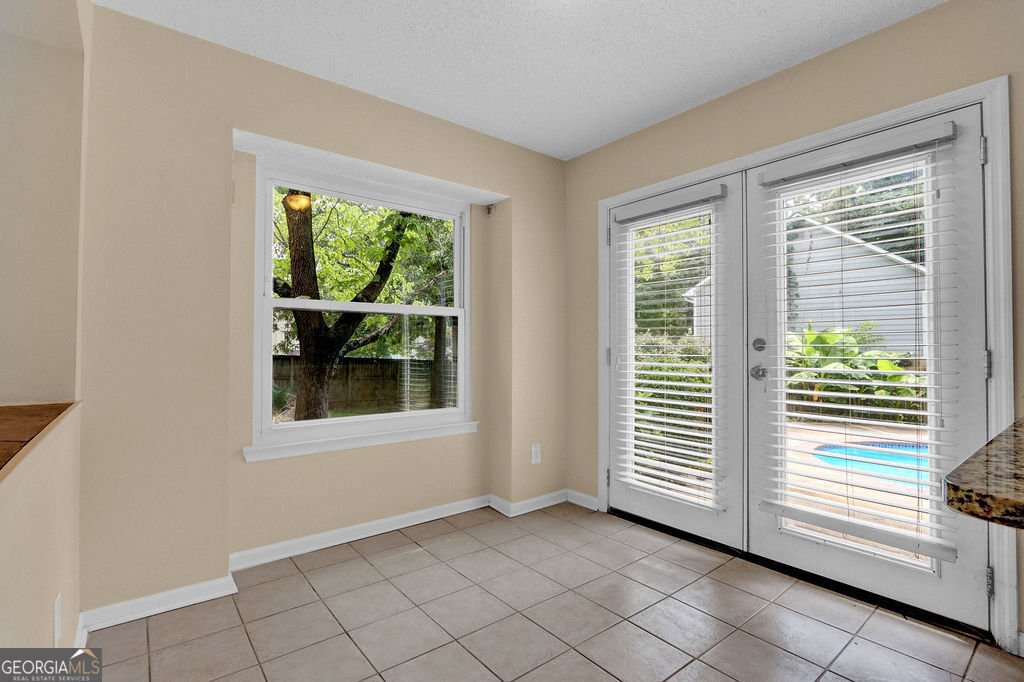 2155 Towne Manor Drive Kennesaw - Photo 12