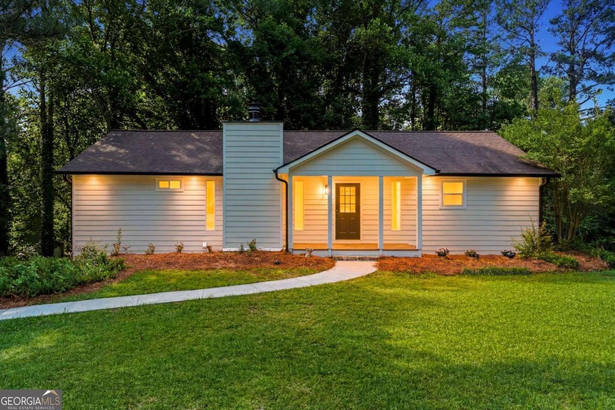 192 Shalloway Drive Kennesaw - main photo