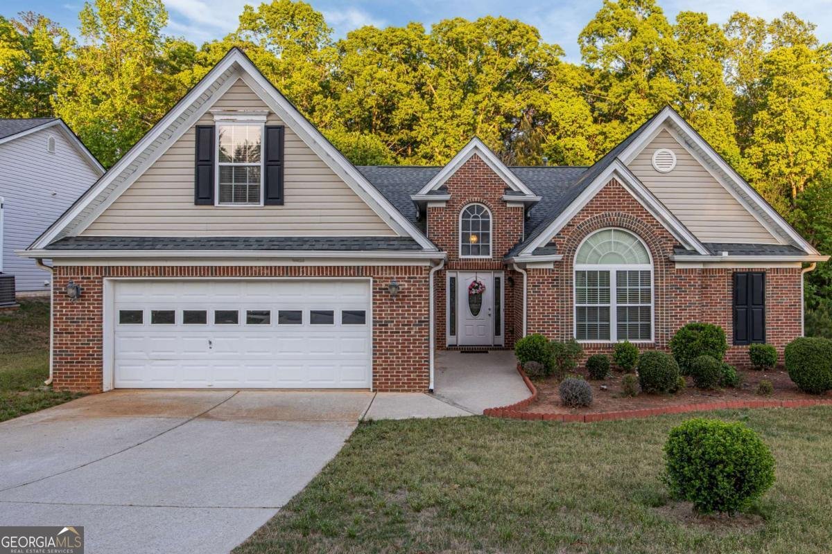 190 Meadowbrook Court Covington - main photo