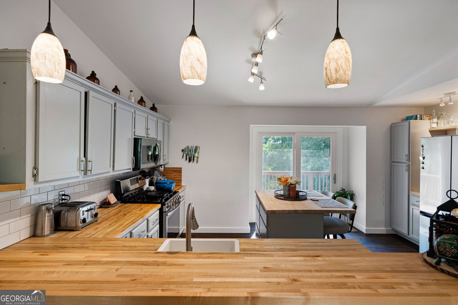 119 Mill Creek Court Woodstock - Photo 10