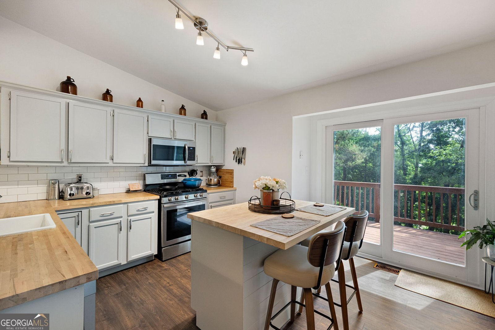 119 Mill Creek Court Woodstock - Photo 11