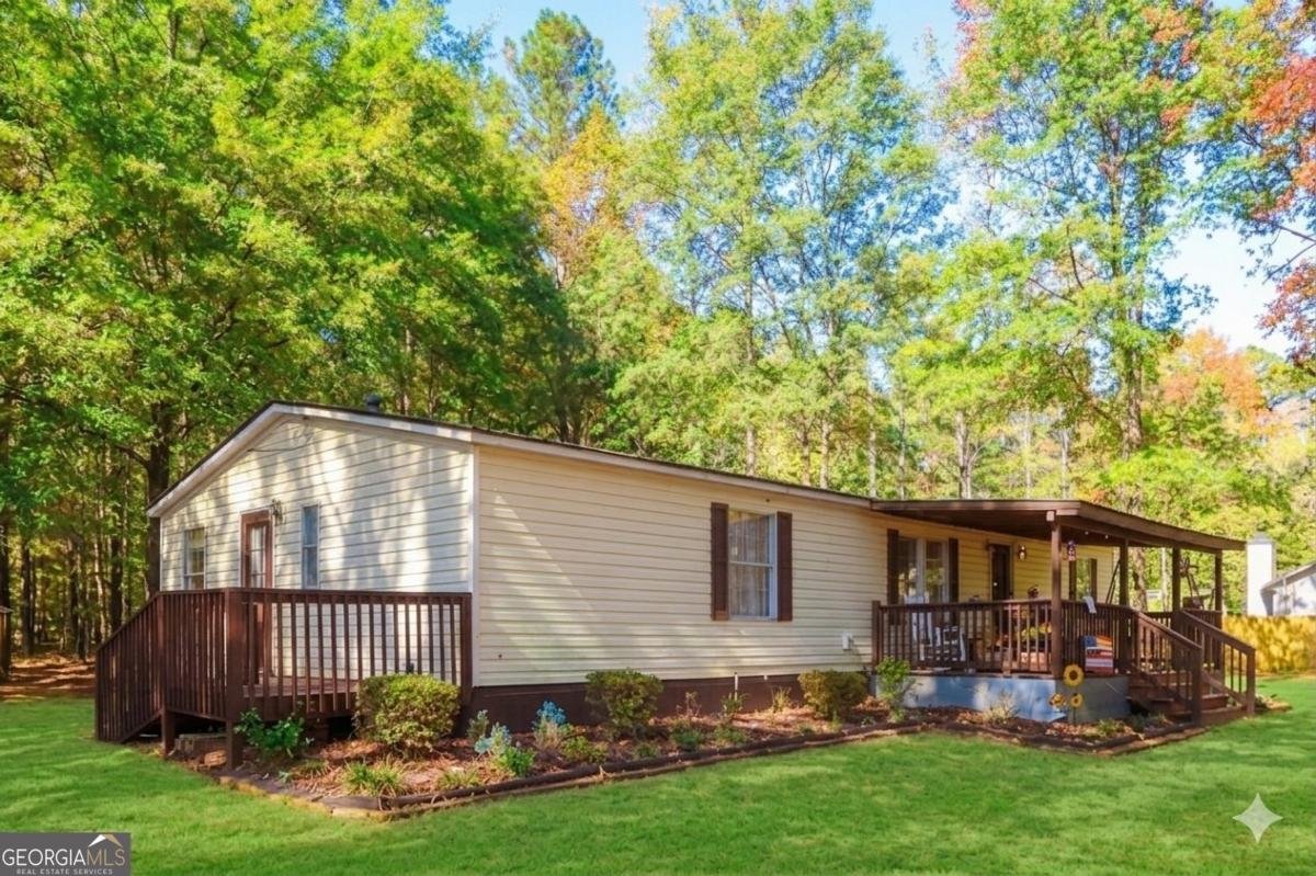 1424 Al Roberts Road Senoia - main photo