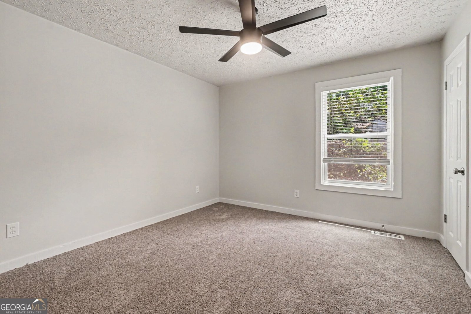3985 Lookout Point Drive Marietta - Photo 11