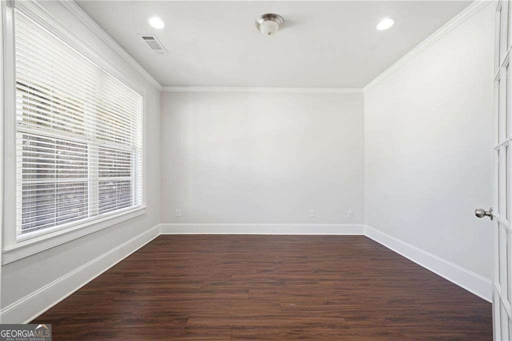 5440 Mirror Lake Drive Cumming - Photo 8