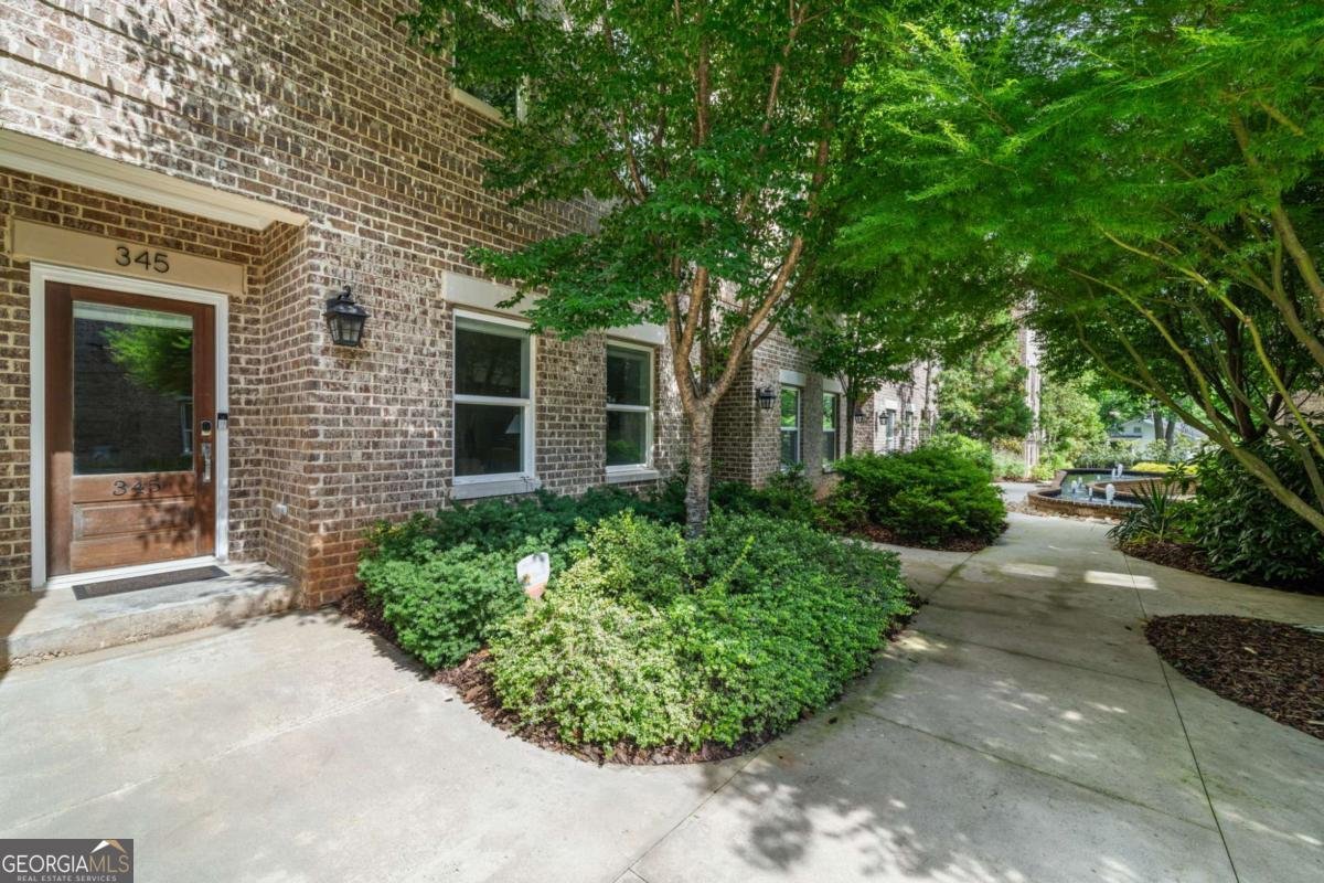 345 Brownstones Circle Atlanta - Photo 11