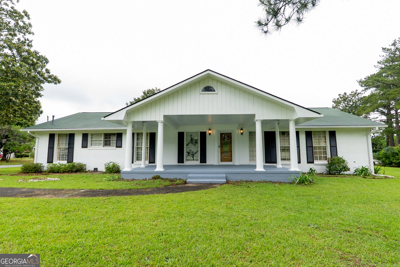 4962 John Kennedy Drive Macon - main photo