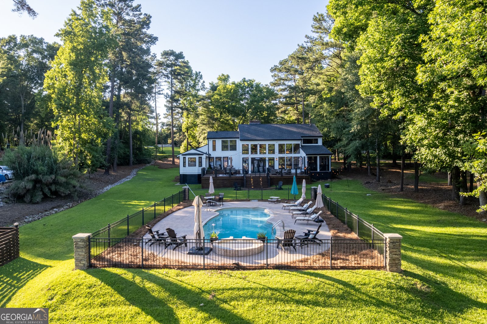 183 Lakecrest Drive Milledgeville - main photo