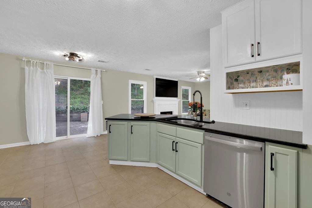 8011 Huntcliff Road Woodstock - Photo 6