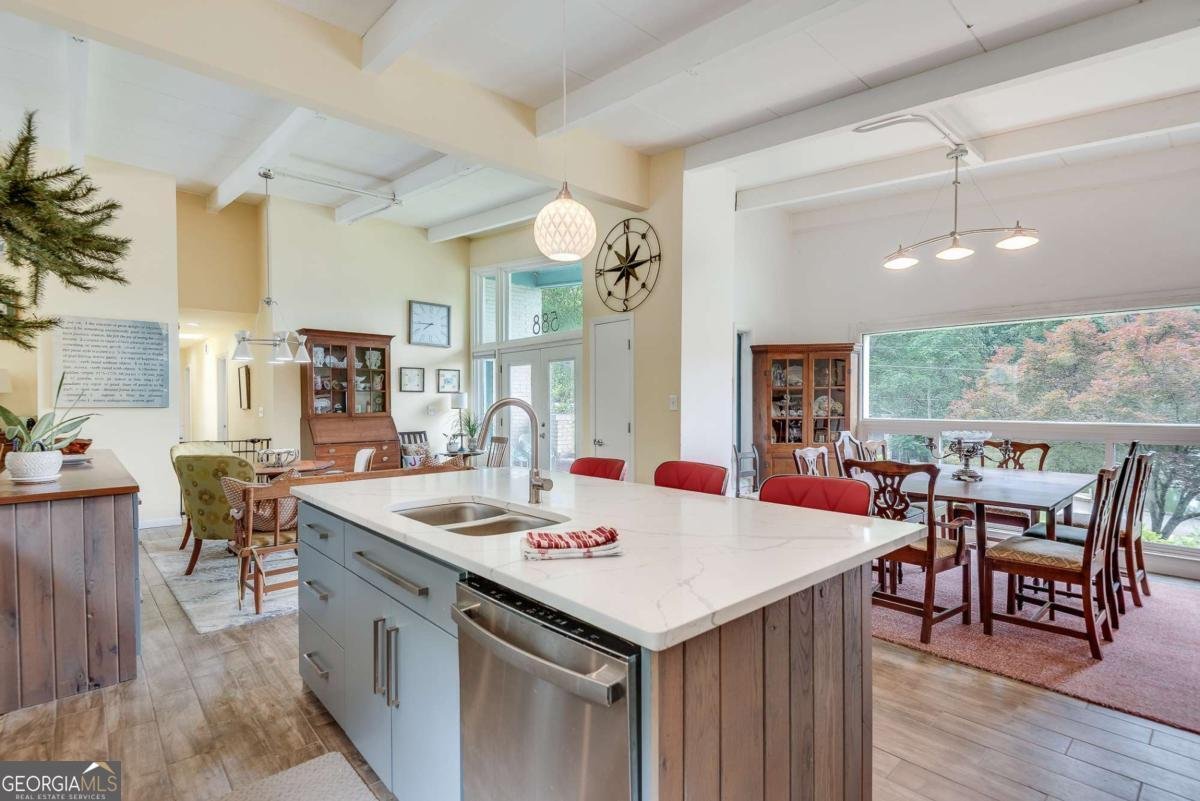 588 Kenilworth Circle Stone Mountain - Photo 11