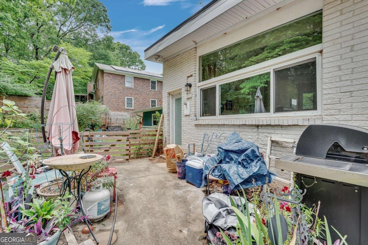 588 Kenilworth Circle Stone Mountain - Photo 34