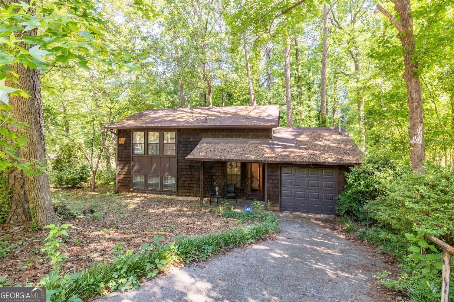 4252 Nelby Drive Stone Mountain - main photo