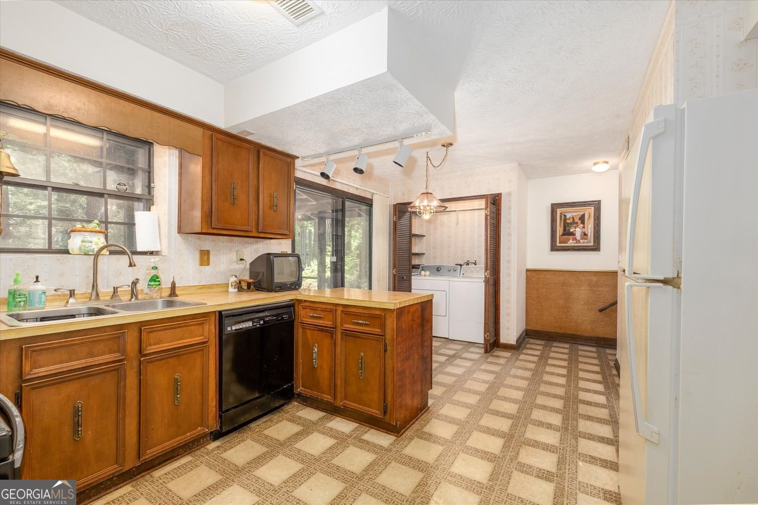 4252 Nelby Drive Stone Mountain - Photo 16